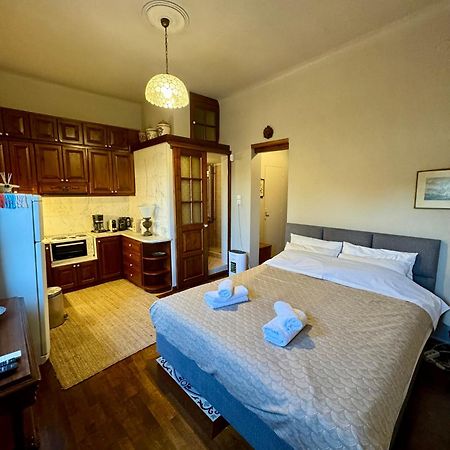 Anafiotika House Apartment เอเธนส์ ภายนอก รูปภาพ